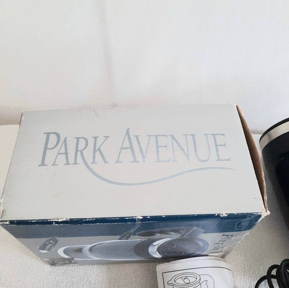 Plug- in Mug Coffee Auto Heat Powered by Cigarette Lighter Cool Touch Shell New - Picture 7 of 7